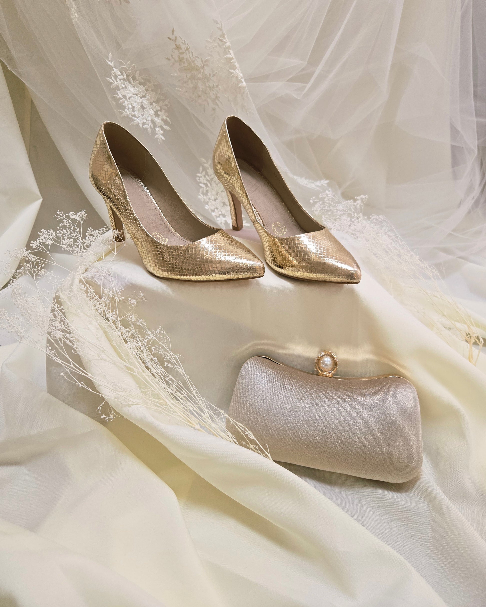 Zapato Zulu oro inglés cerrado