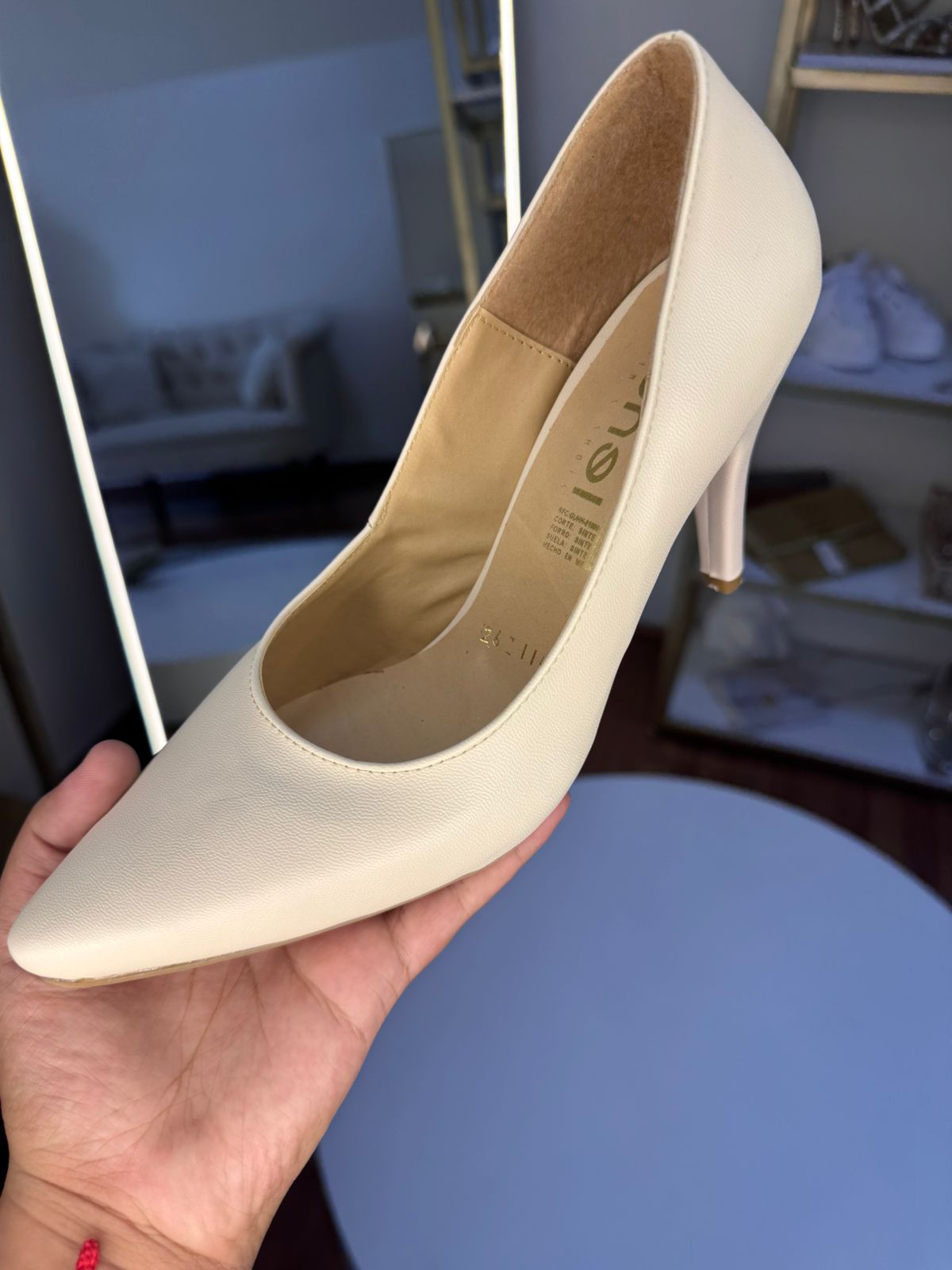 Zapato color ivory