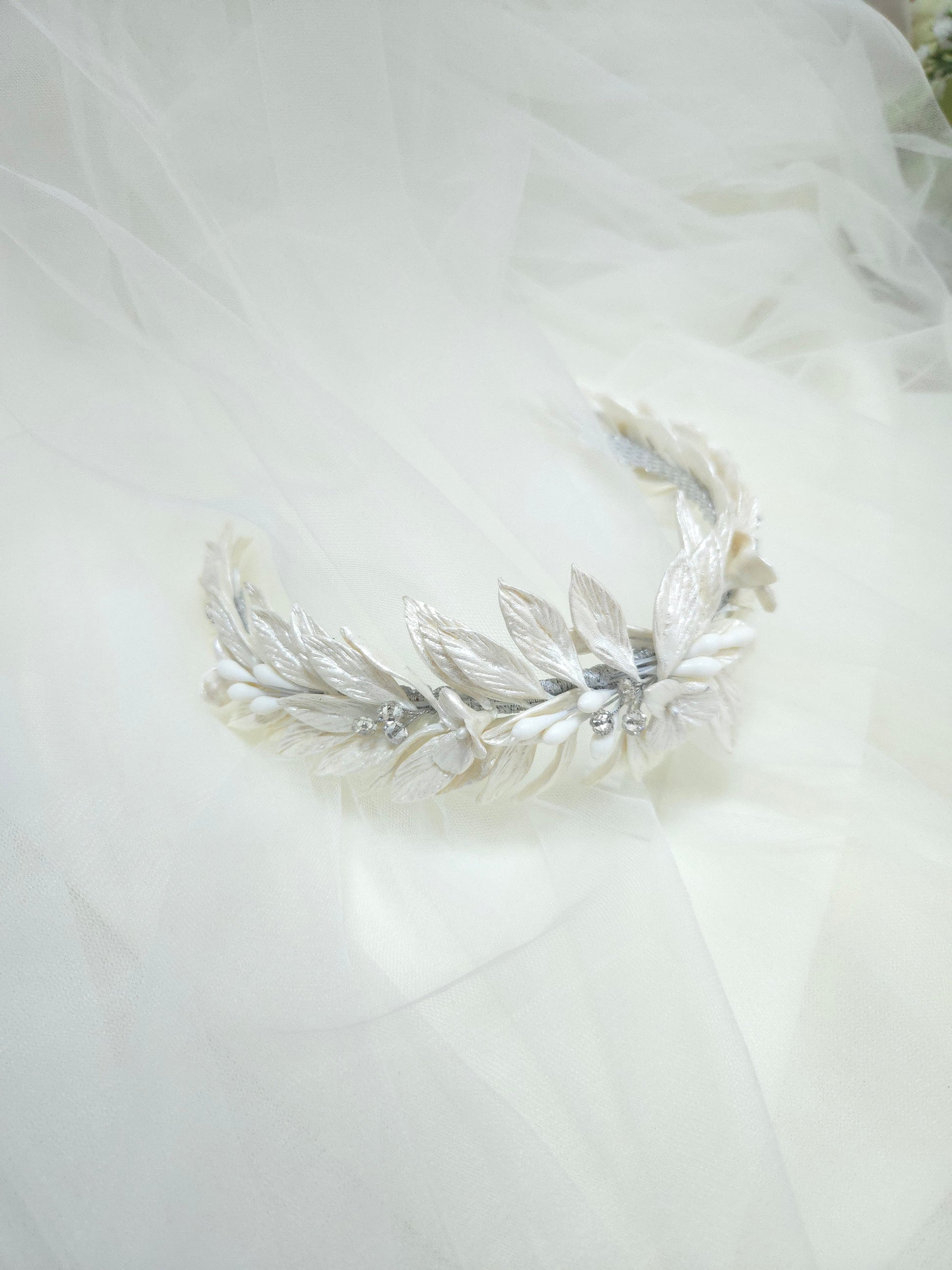 Diadema otoño aperlado