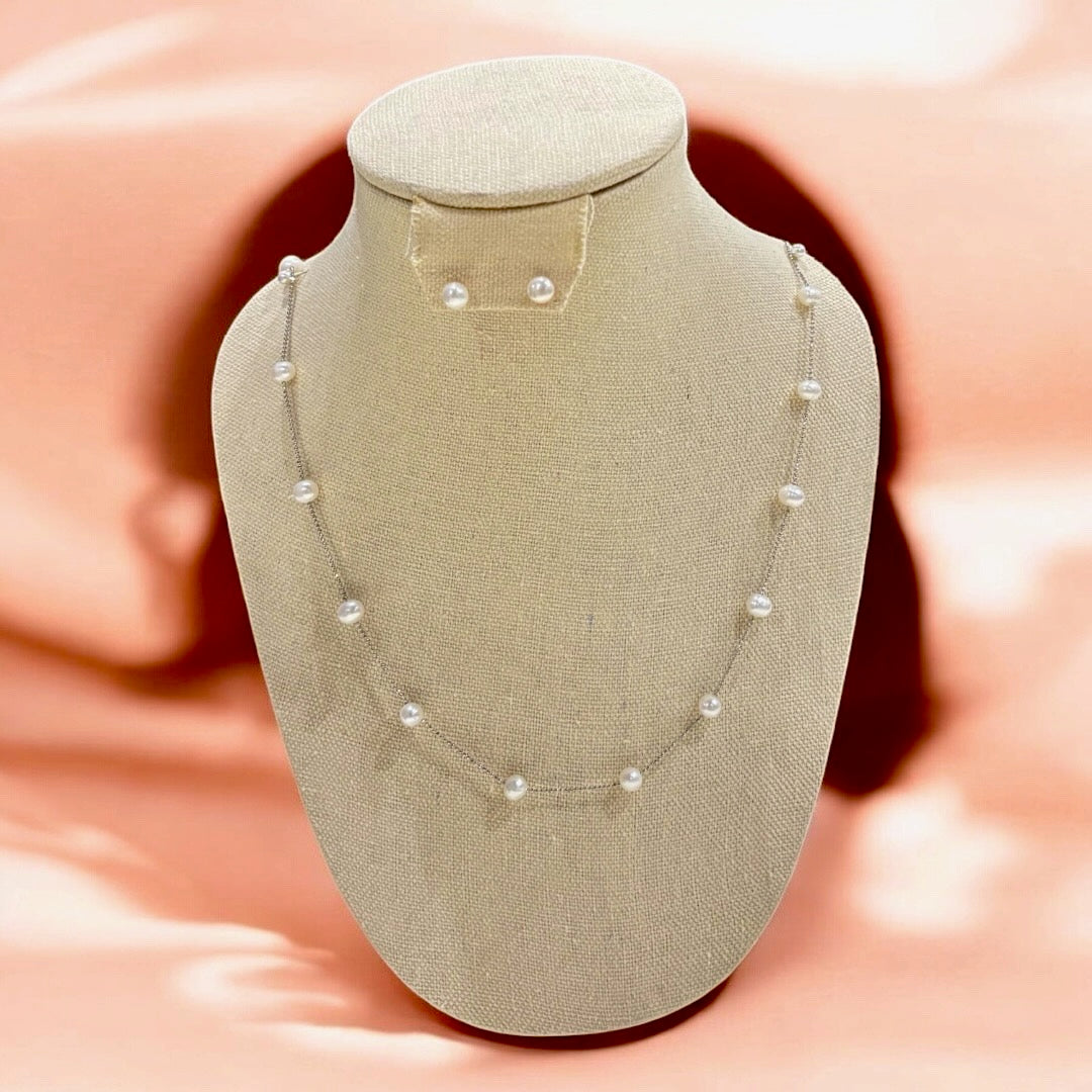 Collar plata con perlas