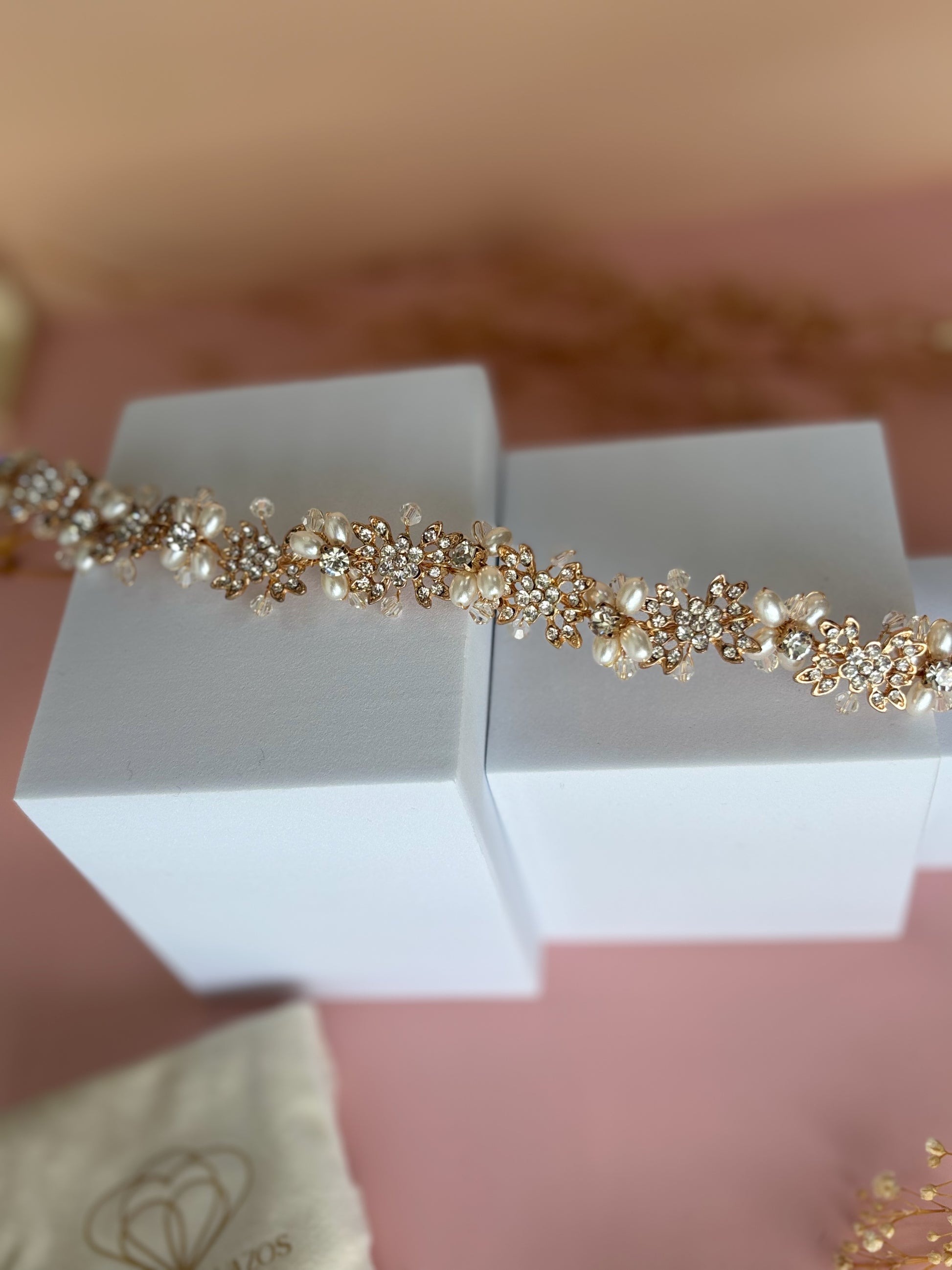 Tiara vitoria gold