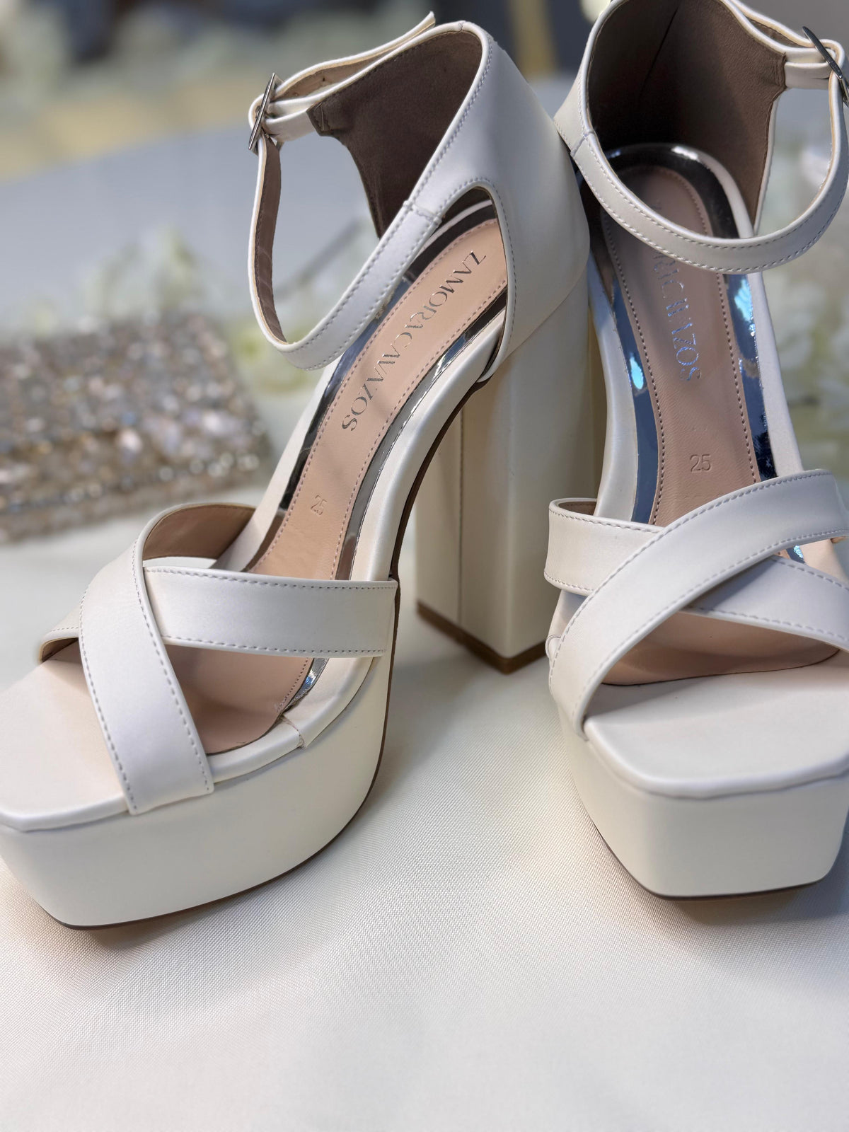 Zapato Cruzado
